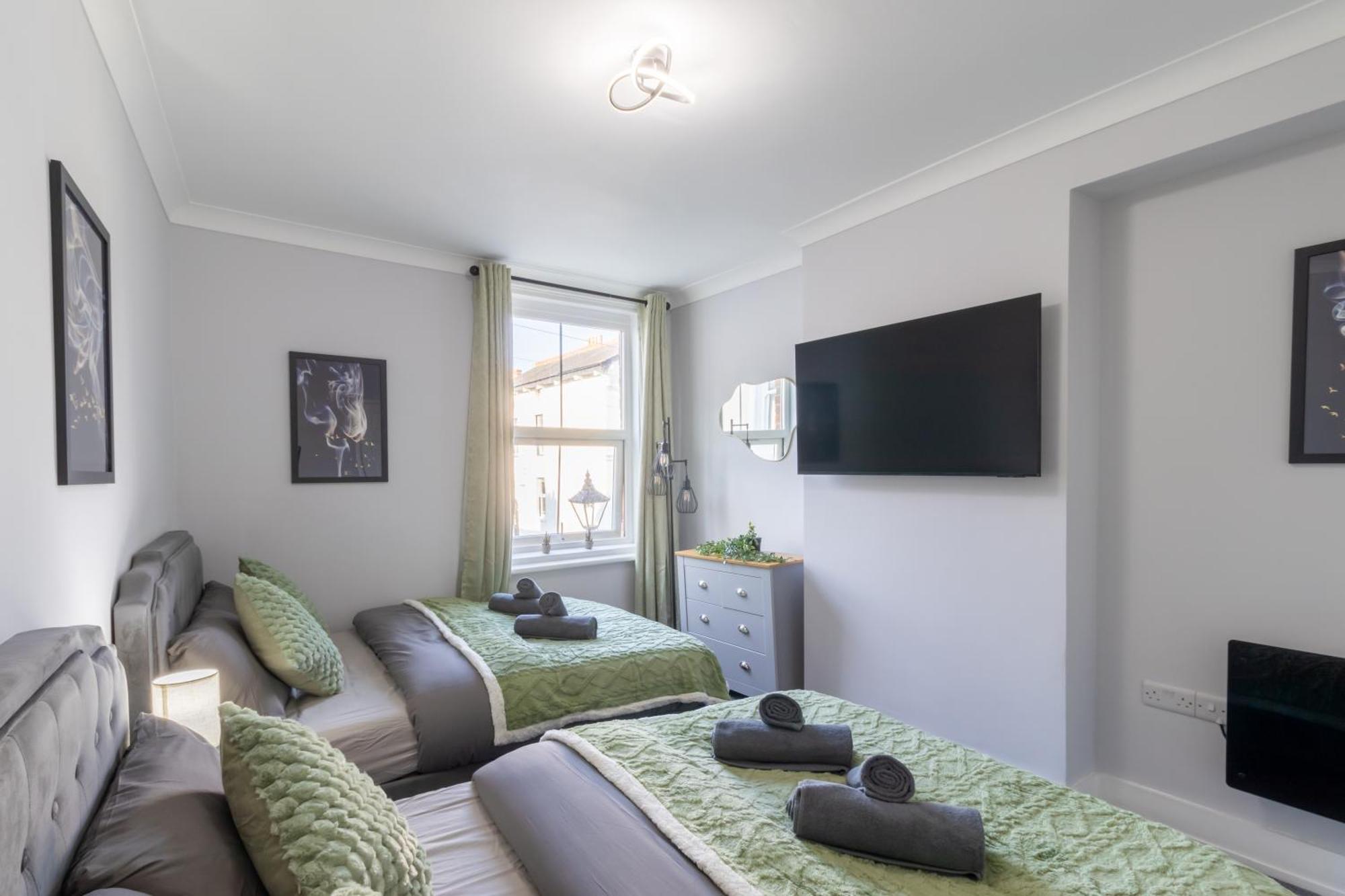 Open Mind Property - Apartment With 2 Double Beds Portsmouth Dış mekan fotoğraf